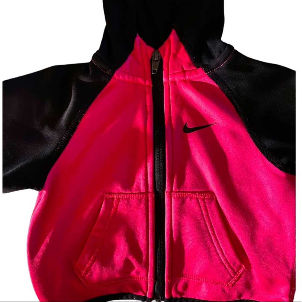 Nike jogging suit